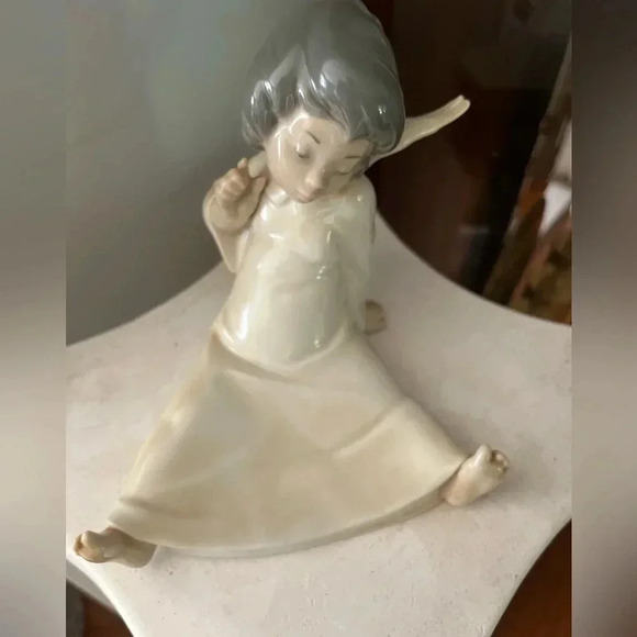 Lladro angel - Picture 1 of 4